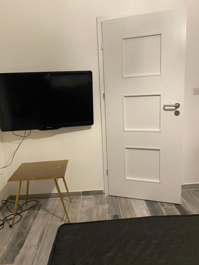 One Beautiful Bedroom Flat In Pieta Ngoại thất bức ảnh